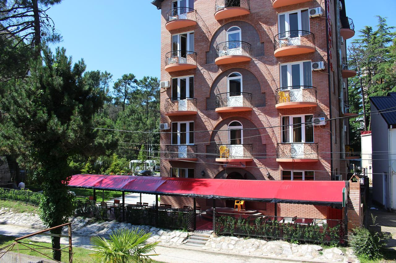 Hotel Evrazia Ureki Eksteriør billede
